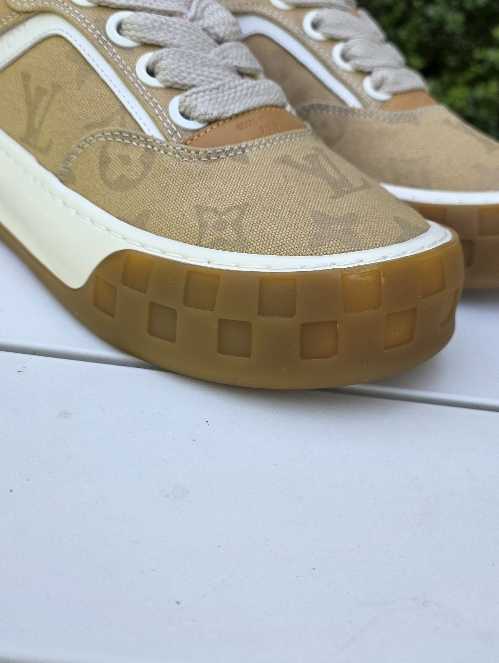 LV Louis Vuitton Tilted Sneakers Shoes Size Women US 7.5 (38) - Picture 6 of 13